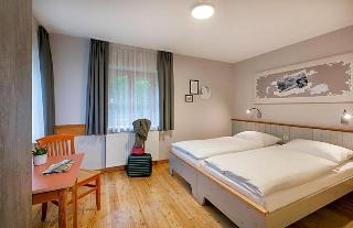 JUFA Eisenerzer Ramsau Almerlebnisdorf fotoÄŸrafÄ±