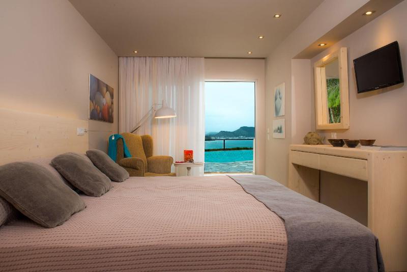 Ionian Hill Studios - Oda