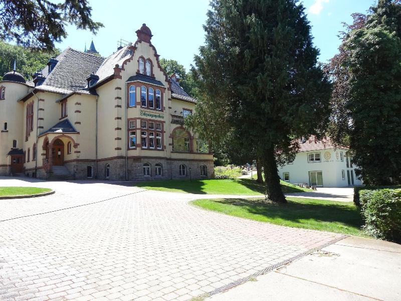 Erbprinzenpalais - Genel