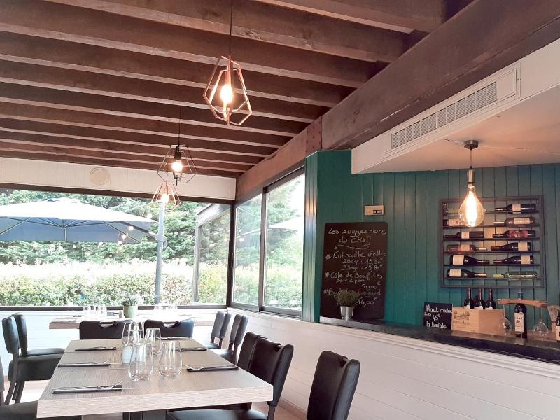 Logis Hôtel les Dineux Village - Genel