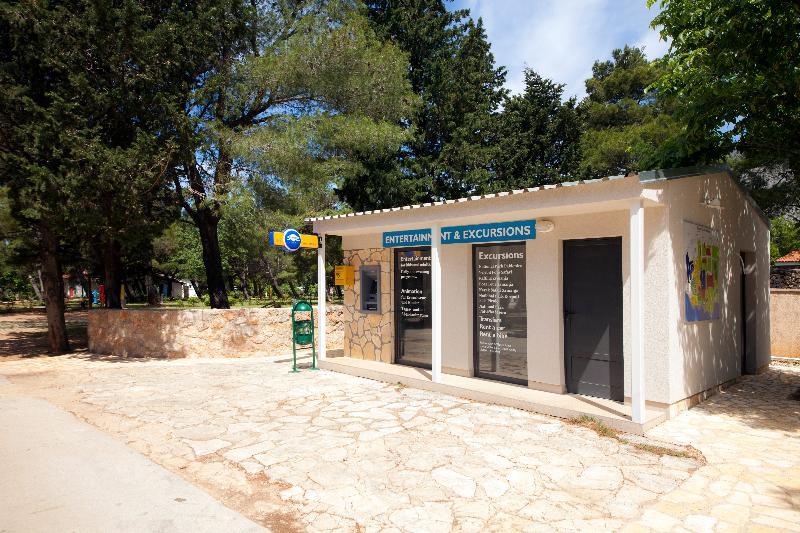 Camping Paklenica - Lobi