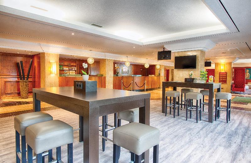 Leonardo Hotel Frankfurt City South - Lobi