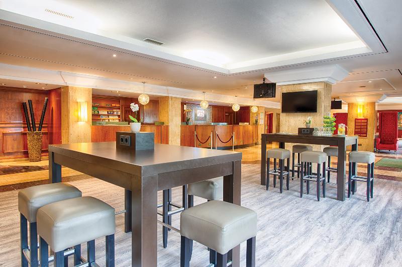 Leonardo Hotel Frankfurt City South - Lobi