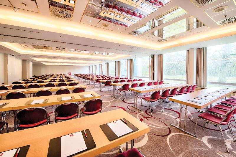 Leonardo Hotel Frankfurt City South - Toplantı
