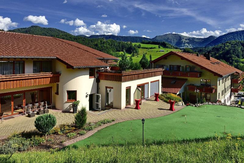 Königshof Hotel Resort - Genel