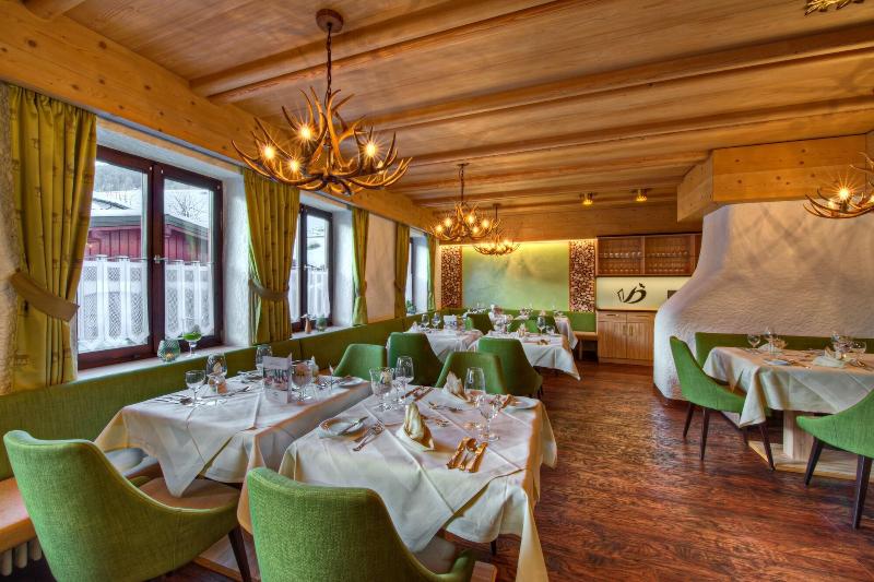 Königshof Hotel Resort - Restoran