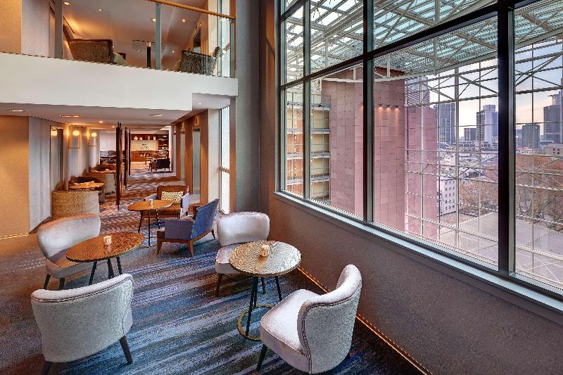 Hilton Frankfurt City Centre - Bar
