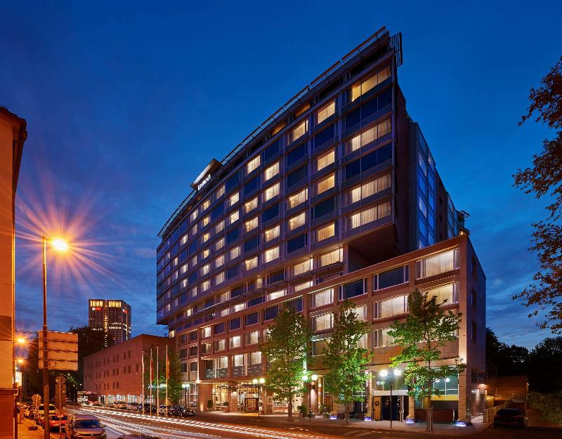 Hilton Frankfurt City Centre - Genel