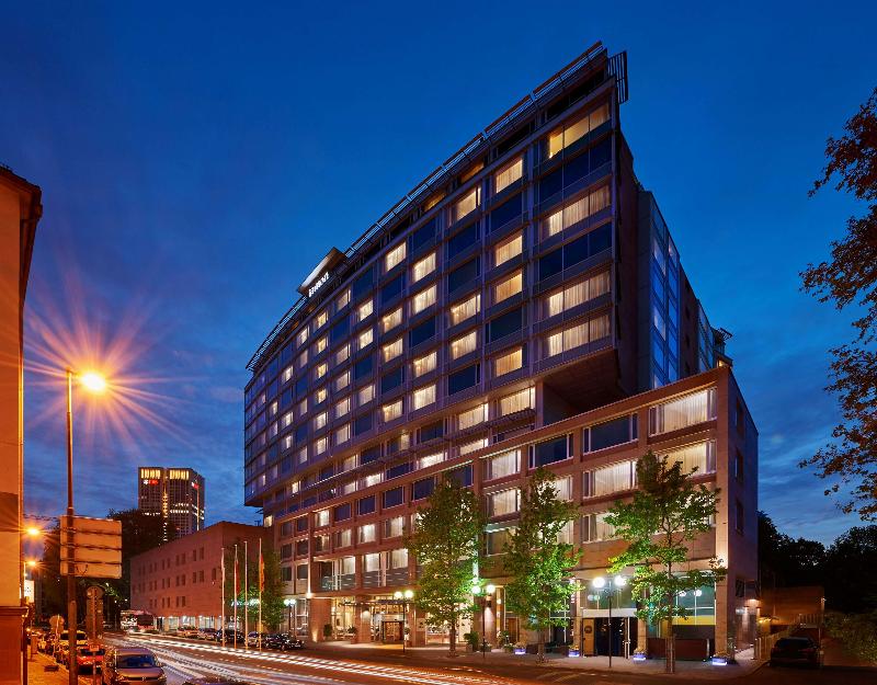 Hilton Frankfurt City Centre - Genel