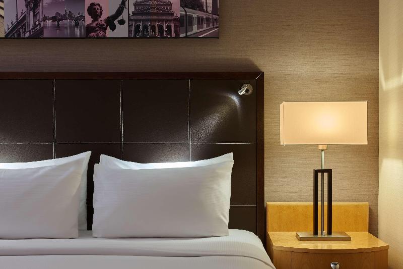 Hilton Frankfurt City Centre - Oda
