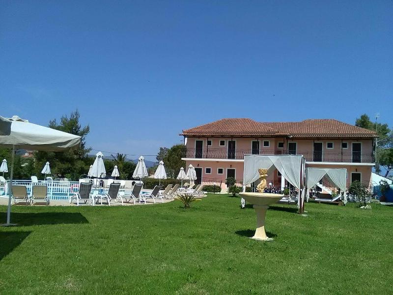 Eleni's Garden & Castello Suites - Aktivite