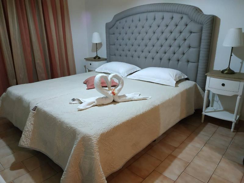 Eleni's Garden & Castello Suites - Oda