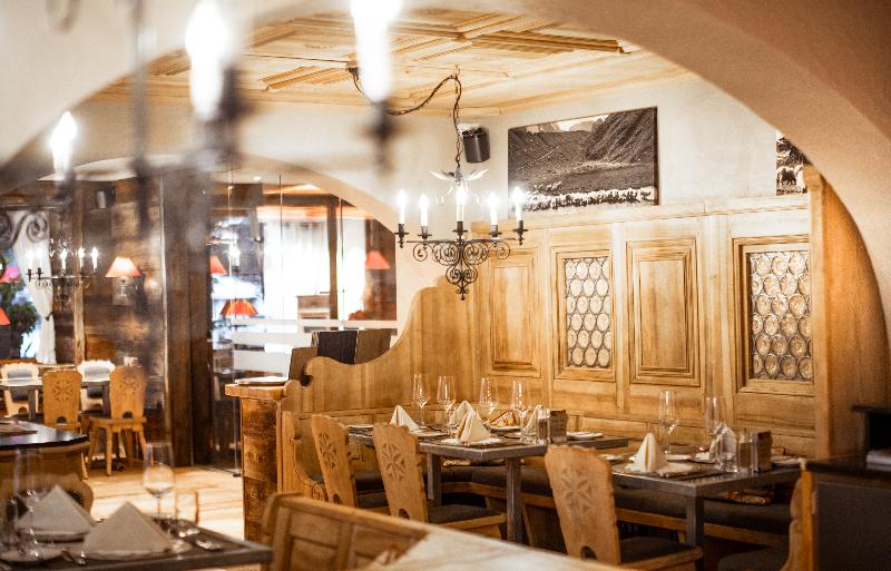 Romantik Hotel Julen - Restoran