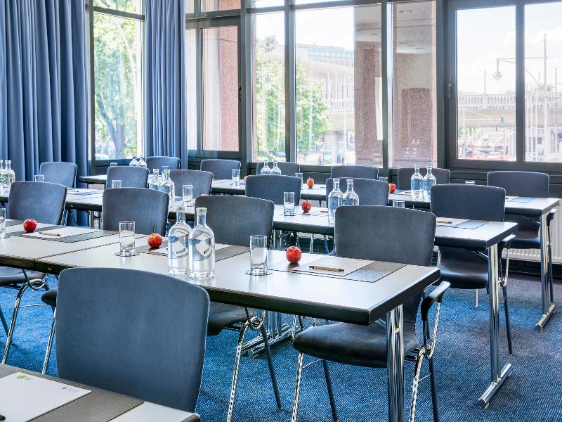Hotel Freiburg City Center by Leonardo Hotels - Toplantı