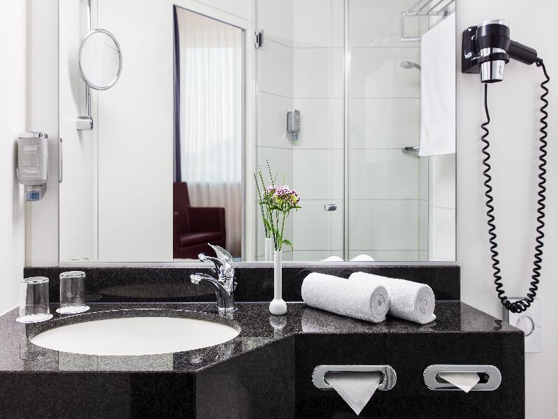 Hotel Freiburg City Center by Leonardo Hotels - Oda