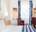 Hotel Freiburg City Center by Leonardo Hotels oda fotoğrafı