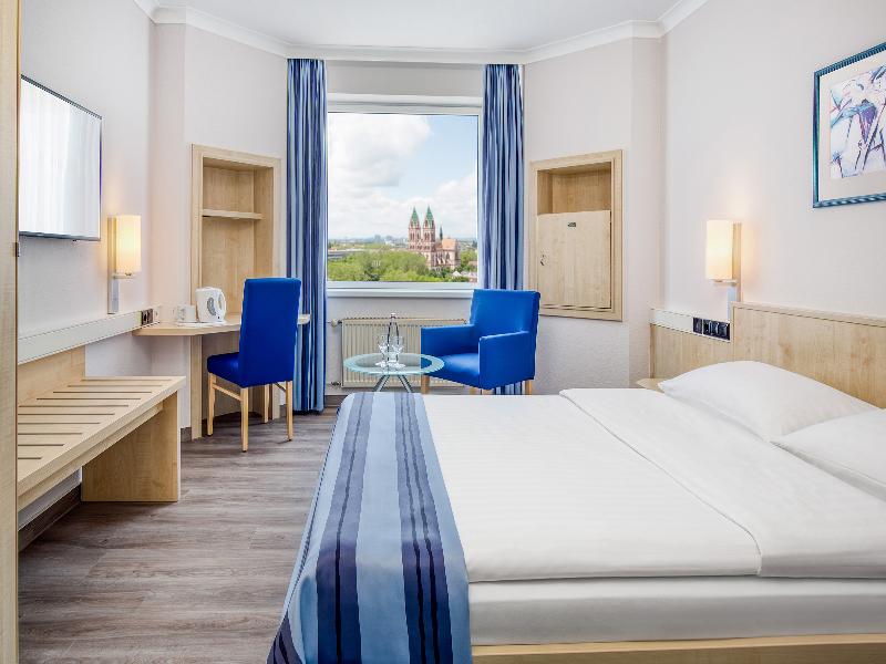 Hotel Freiburg City Center by Leonardo Hotels - Oda