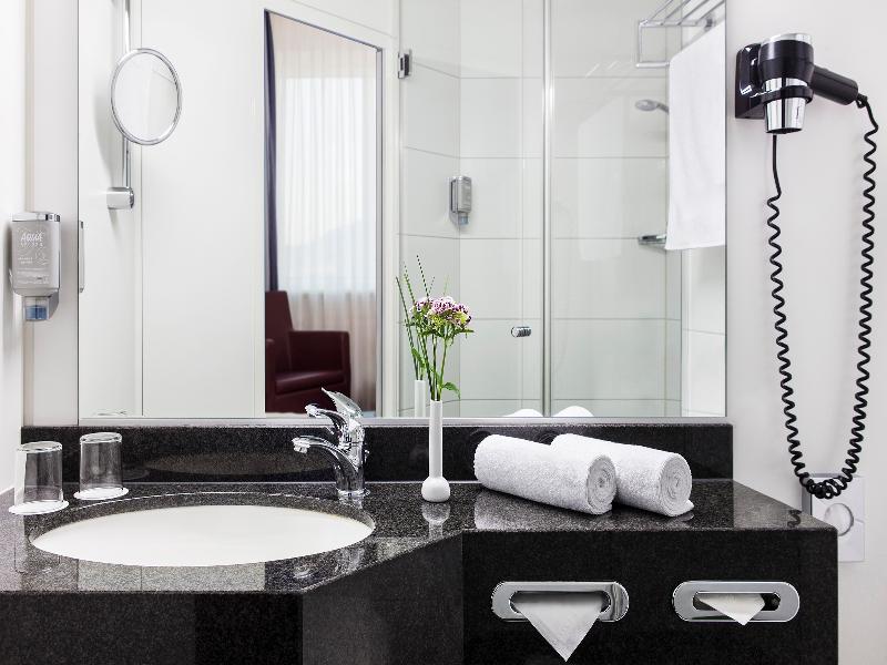 Hotel Freiburg City Center by Leonardo Hotels - Oda