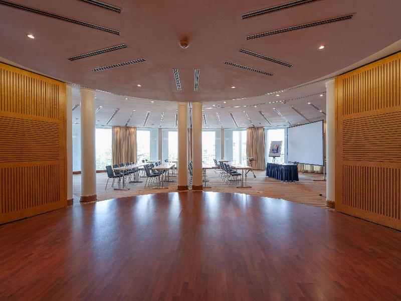 Novotel Freiburg am Konzerthaus - Toplantı