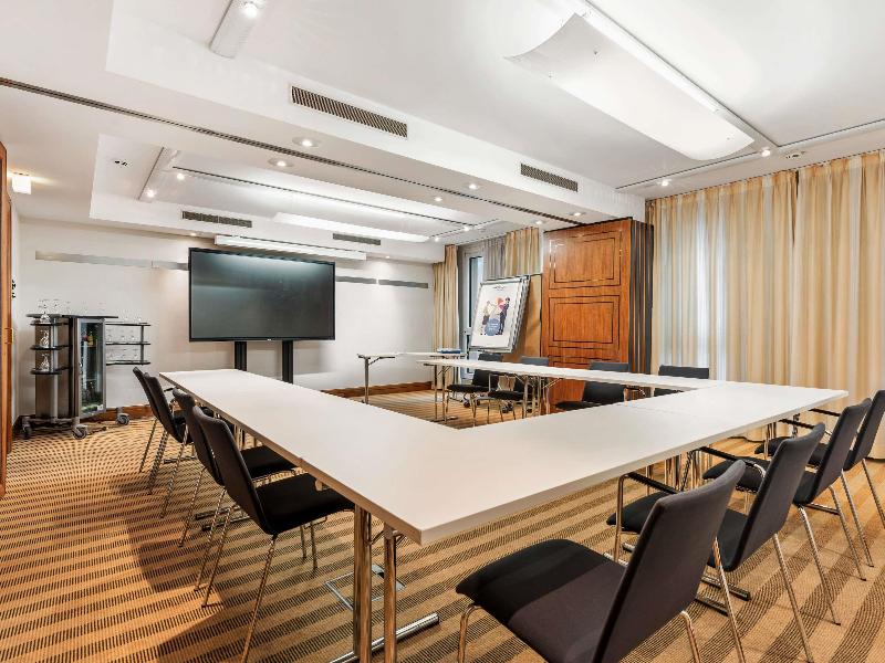 Novotel Freiburg am Konzerthaus - Toplantı