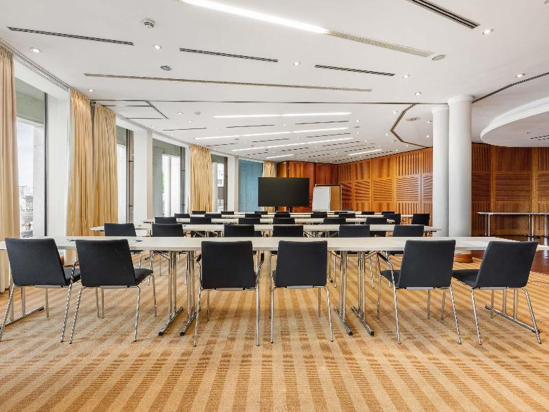 Novotel Freiburg am Konzerthaus - Toplantı