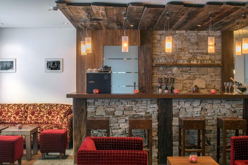 Phoenix - Bar