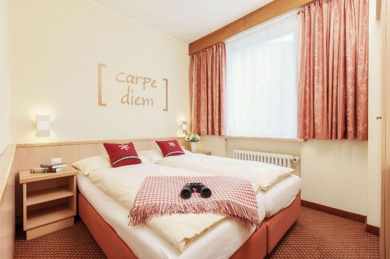 Le Petit Hotel - Lobi