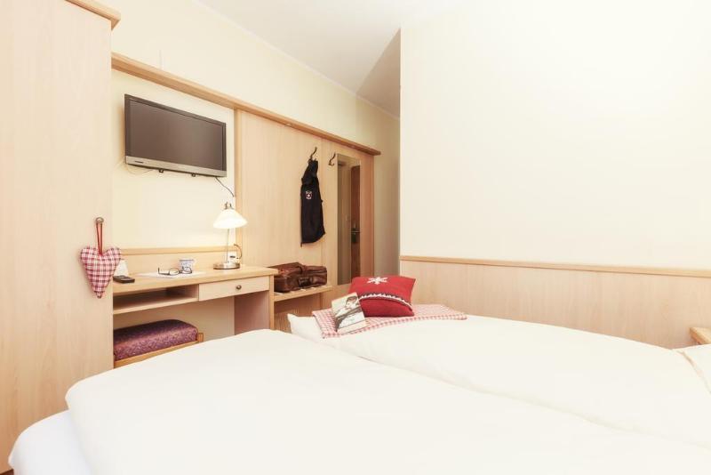 Le Petit Hotel - Genel