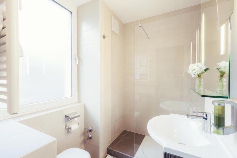Le Petit Hotel - Genel