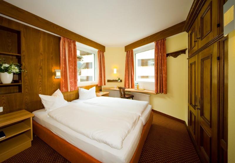 Le Petit Hotel - Genel