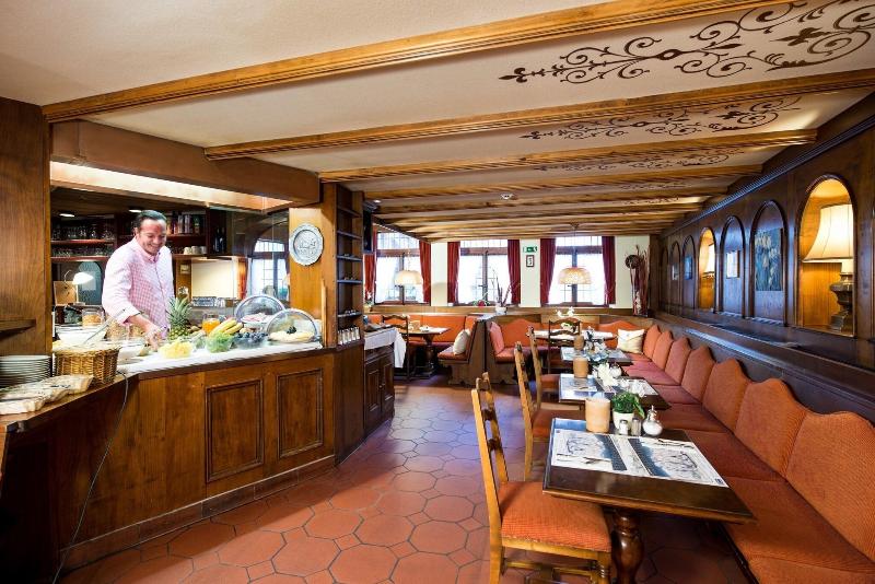Le Petit Hotel - Restoran