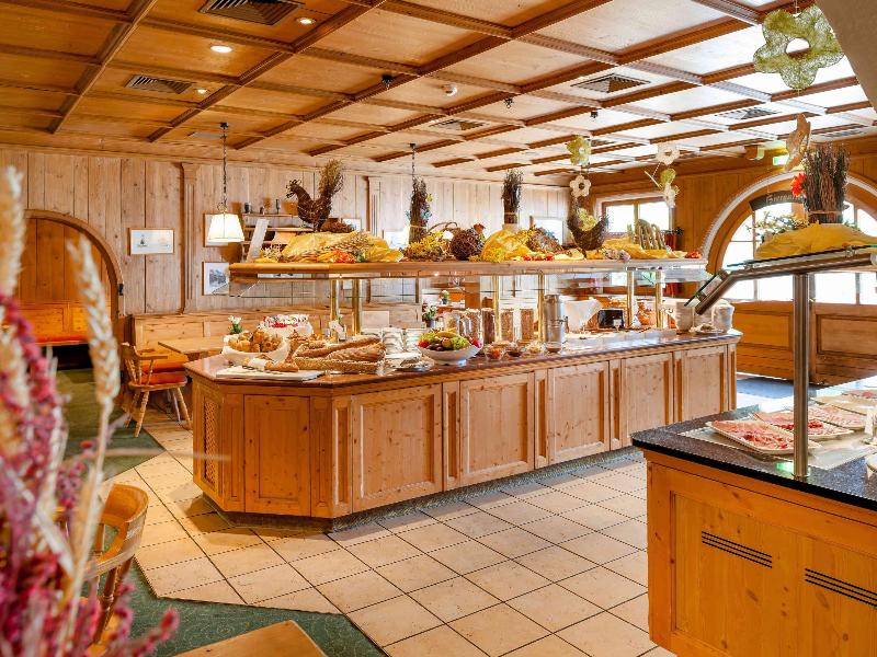 Sunday Hotel Garmisch Partenkirchen - Restoran