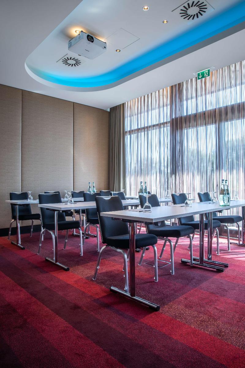 Radisson Blu Hotel, Hamburg - Toplantı