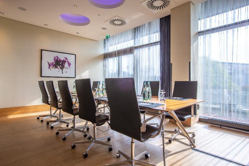 Radisson Blu Hotel, Hamburg - Toplantı