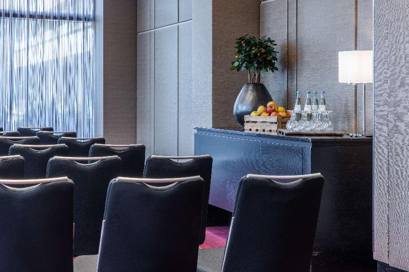 Radisson Blu Hotel, Hamburg - Toplantı