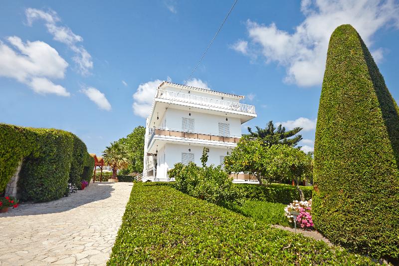 Pettas Apartments - Genel