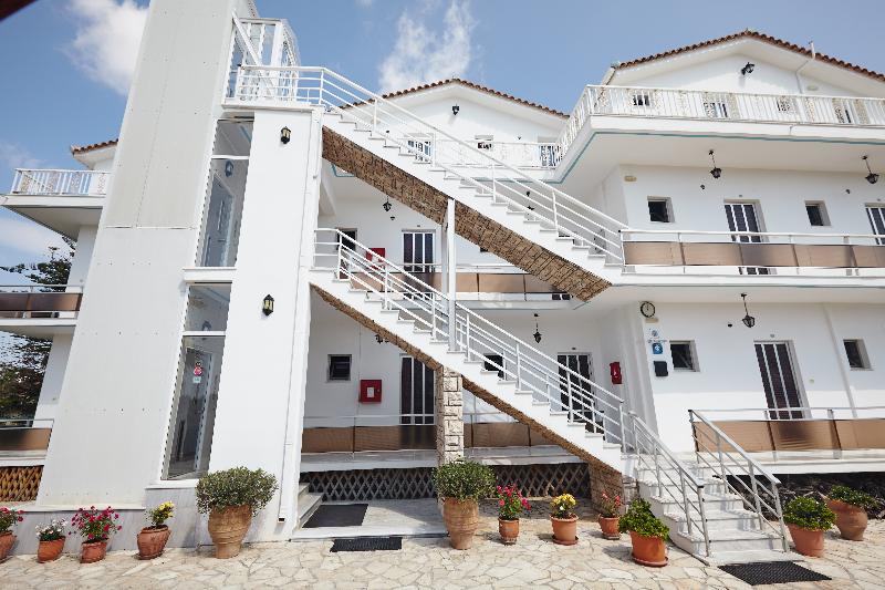 Pettas Apartments - Genel