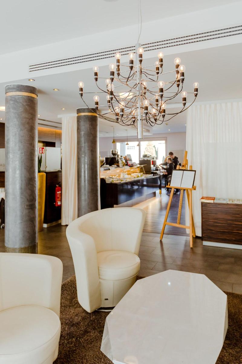 Suitenhotel Aqua Aurelia - Lobi