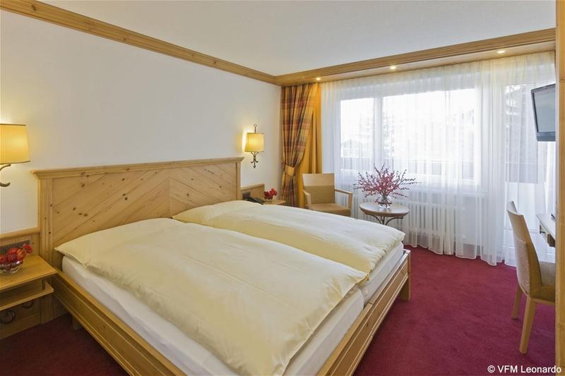 Hotel Holiday Zermatt - Genel