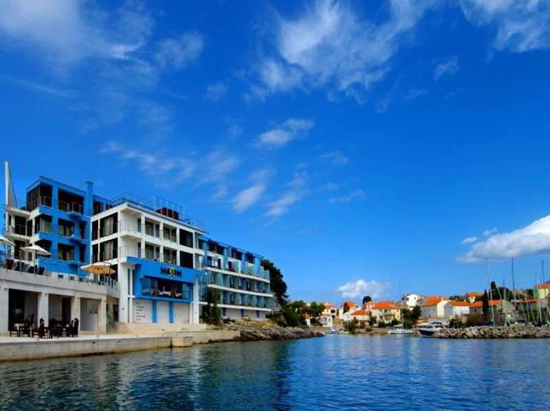 Bozava - Maxim fotoÄŸrafÄ±