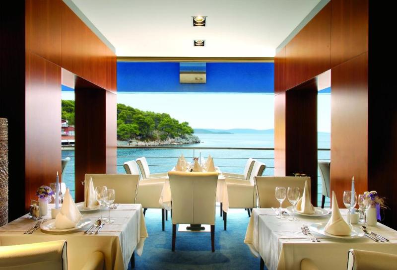 Bozava - Maxim - Restoran