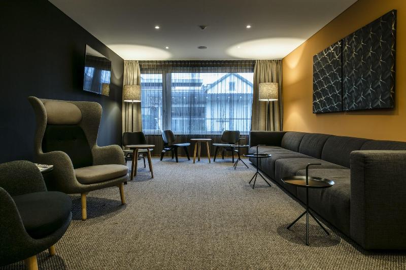 Montfort - das Hotel - Lobi