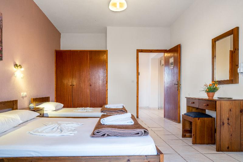 Antonis Apartments Pool Bar - Oda