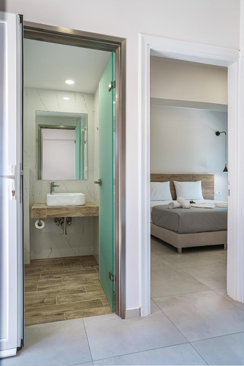 Antonis Apartments Pool Bar - Oda
