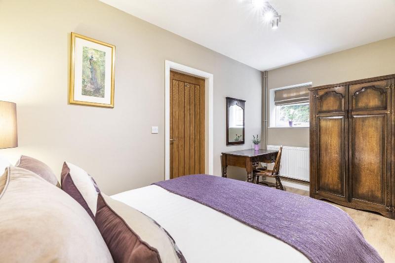 Throstle Nest Farm - Oda