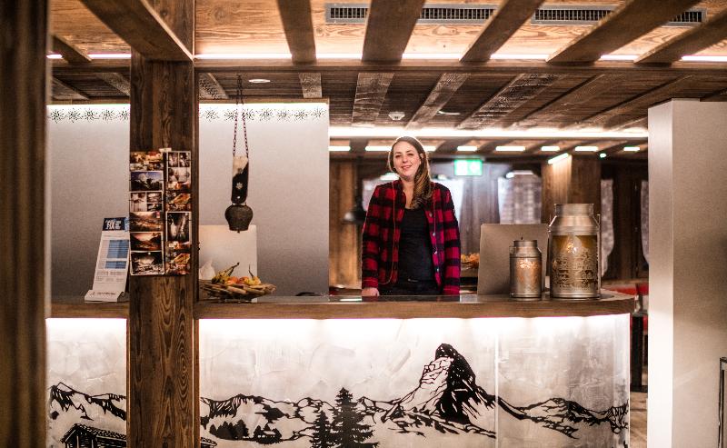 Hotel Daniela Zermatt - Lobi