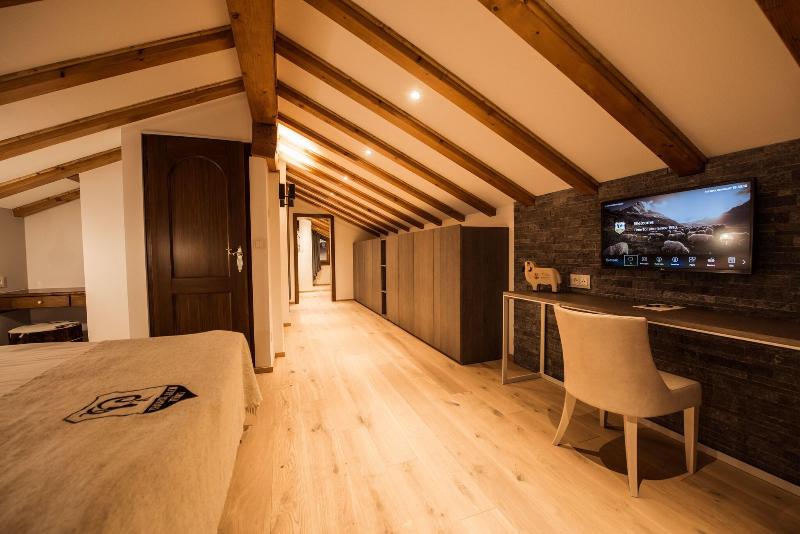 Hotel Daniela Zermatt - Oda