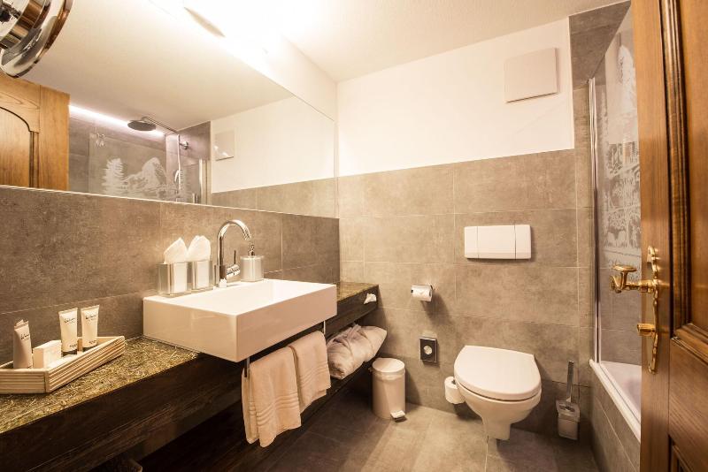 Hotel Daniela Zermatt - Oda