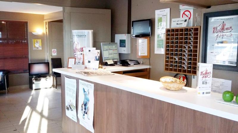 Campanile Beaune - Lobi