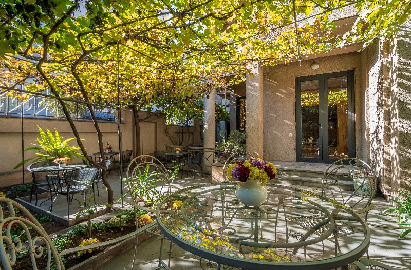 Iliani Hotel - Teras